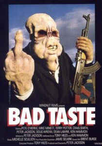 دانلود فیلم Bad Taste 1987388435-998433975
