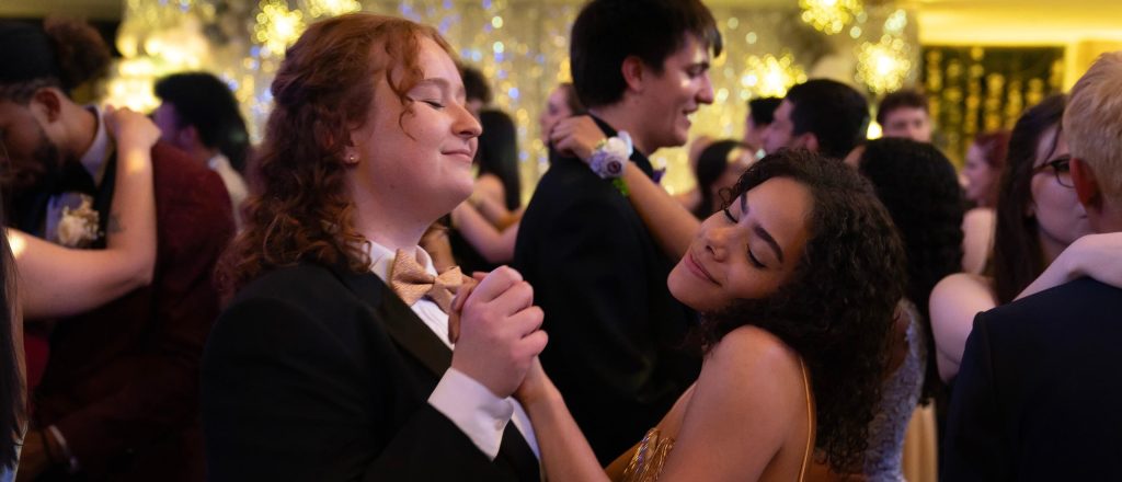 دانلود فیلم Prom Dates 2024